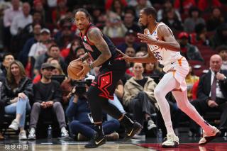 场上效力 场上效力