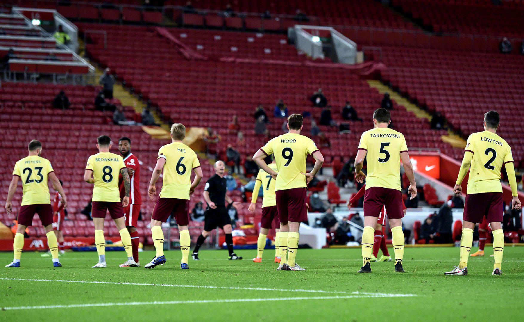 未轻易退却 未轻易退却